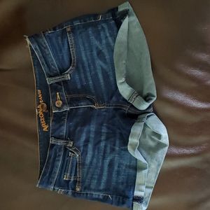 Junior's Arizona jeans shorts size 3